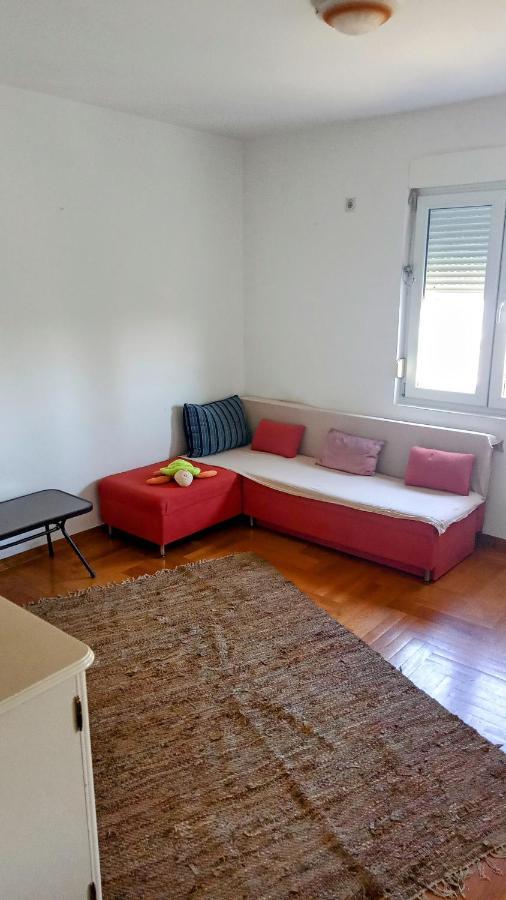 Central Home بودغوريتْسا المظهر الخارجي الصورة